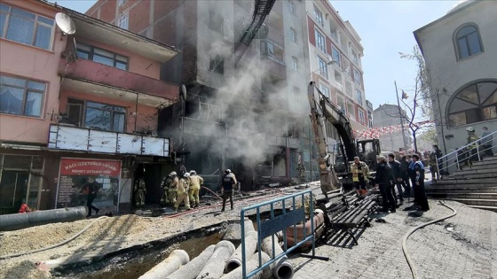 Beylikdüzü'nde altyapı çalışmaları sırasında yangın