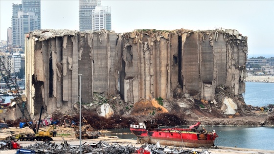 Beyrut Limanı'nda uzun yıllardır depolanan 52 konteynerlik kimyasal madde Almanya'ya gönderildi