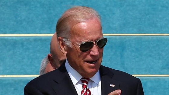 Biden, Clinton a destek mitinginde