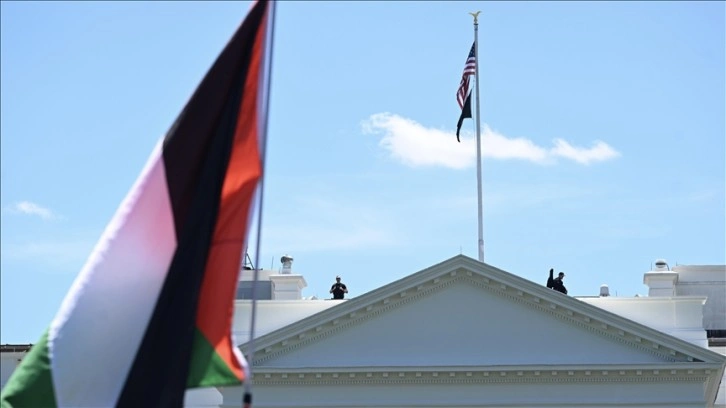 Biden ile görüşen Netanyahu, Beyaz Saray önünde protesto edildi