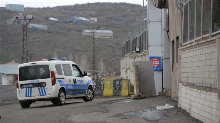 Bingöl'de mühimmat sevki sırasında meydana gelen patlamada 2 polis yaralandı