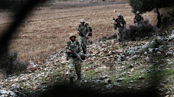 Bir asker şehit oldu, 4 asker yaralandı