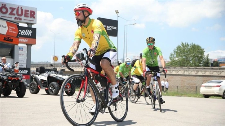 Bisikletçiler depremzede çocuklara glütensiz ürün dağıtmak için pedal çevirecek