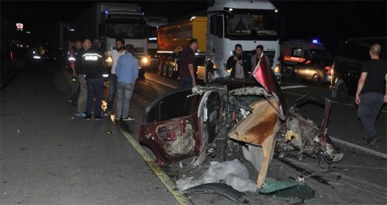 Bitlis'te trafik kazası: 3 ölü 8 yaralı