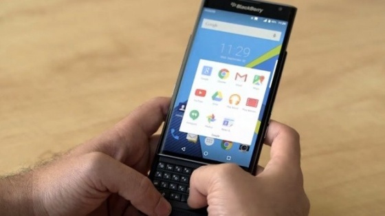 BlackBerry Priv’in Kızaklı Klavyesini Gösteren Bir Video Yayınlandı