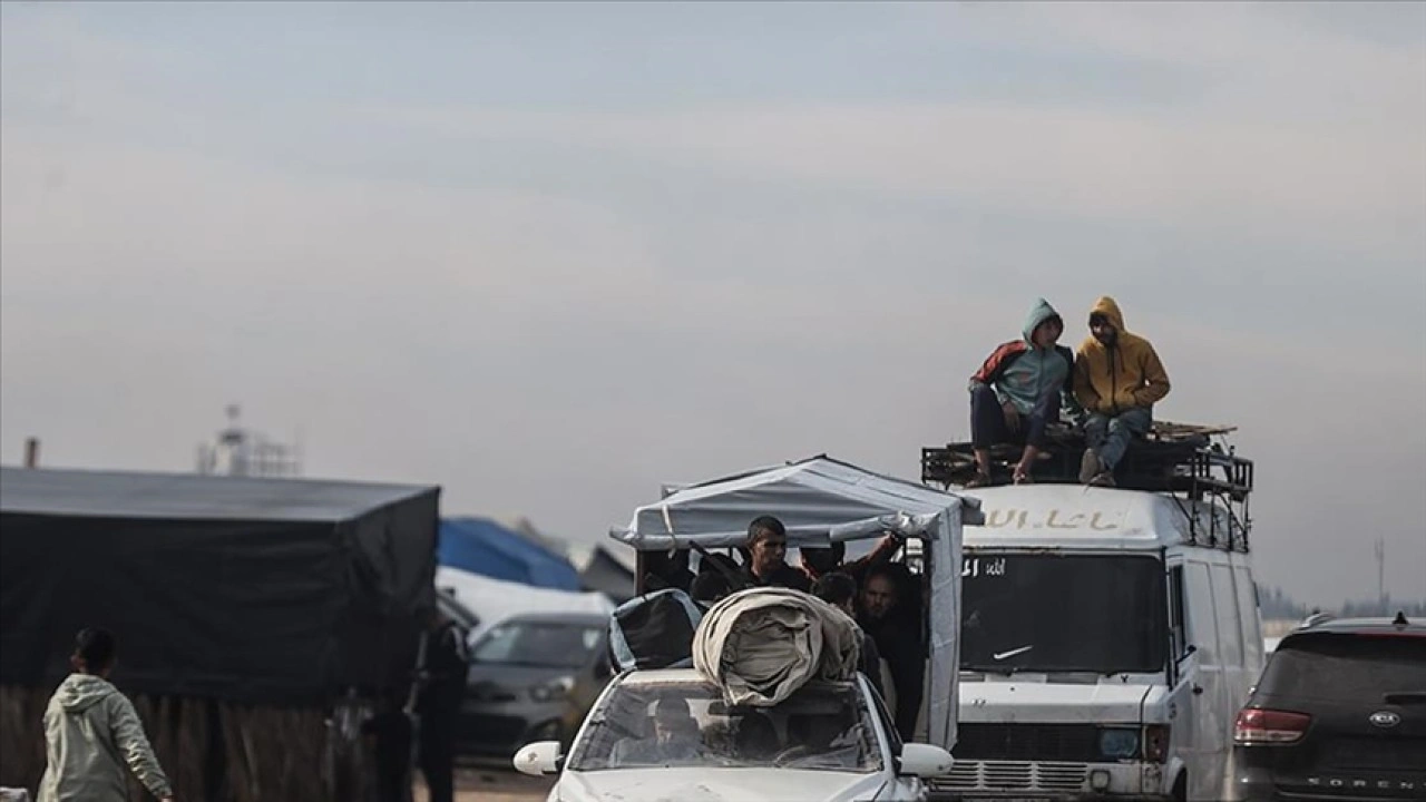 BM: İsrail'in zorla yerinden ettiği 423 binden fazla Filistinli Gazze'nin kuzeyine döndü