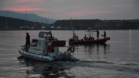 Bodrum açıklarında düzensiz göçmenleri taşıyan tekne battı