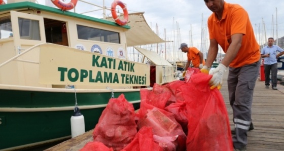 Bodrum’da tatilcilerden geriye 170 çuval çöp kaldı