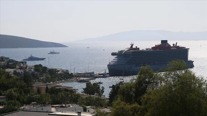 Bodrum, kruvaziyerle gelen 2063 turisti ağırladı