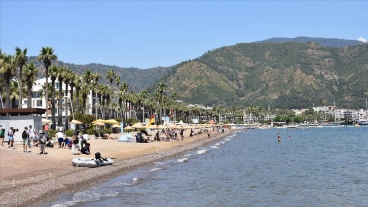 Bodrum ve Marmaris sahillerinde hareketlilik yaşanıyor