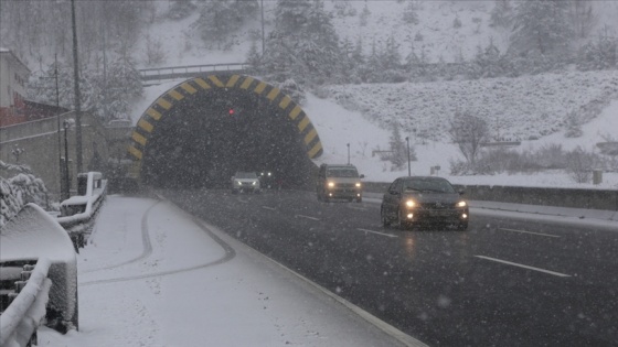 Bolu Dağı'nda kar etkisini artırdı