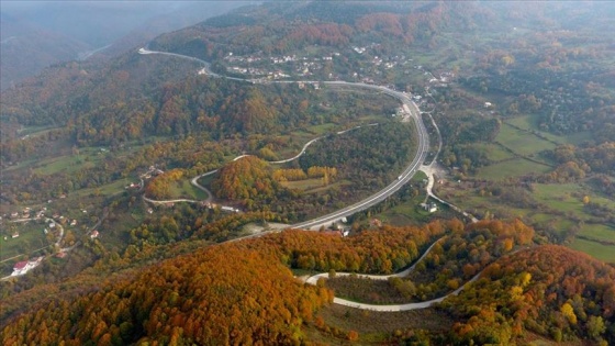 Bolu Dağı sonbahar renkleriyle görsel şölen sunuyor