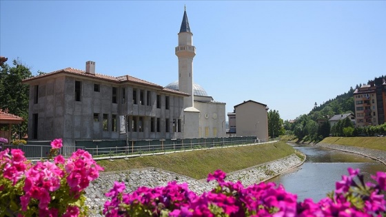 Bosna Hersek&#039;in Olovo kentinde yapımı duran Ahi Evran Veli Kırşehir Camisi yardım bekliyor