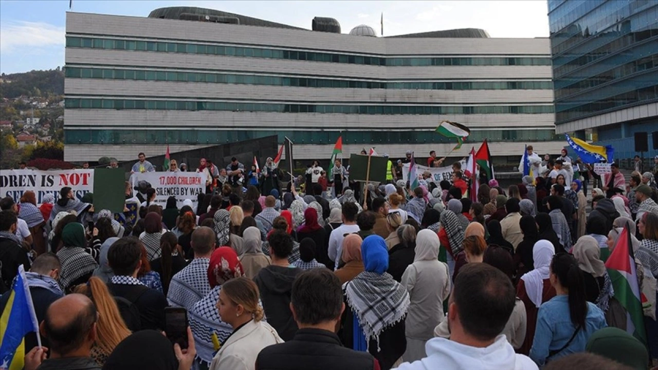 Bosna Hersek'te İsrail'in Gazze'ye saldırıları protesto edildi