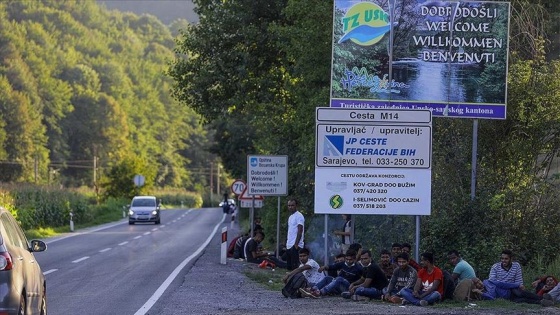 Bosna Hersek'teki karmaşık siyasi yapı göçmenleri de etkiledi