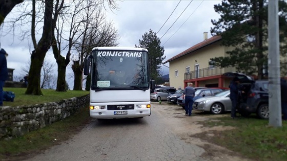 Bosna Hersek'teki Vucjak Kampı'nda kalan göçmenler taşınıyor