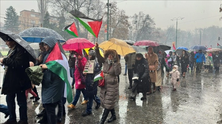 Bosna Hersek'in başkenti Saraybosna'da Filistin'e destek yürüyüşü düzenlendi