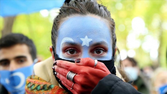 Brüksel'de Çin protestosu