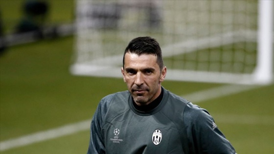 Buffon, Serie A'da en fazla forma giyen oyuncu oldu