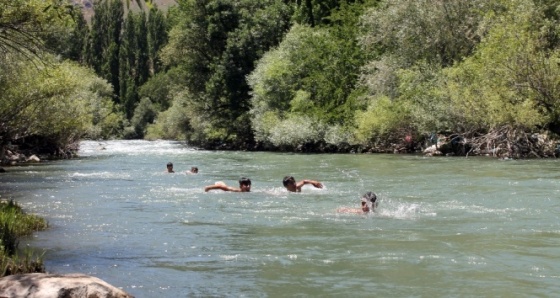 Burası Antalya değil Irak sınırı!