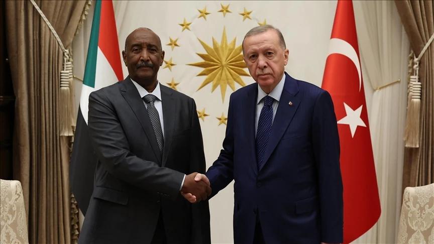 Burhan, Türkiye'nin Sudan'da savaşın durdurulması için her türlü rolünü memnuniyetle karşıladı