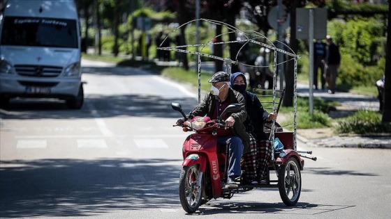 Bursa'da 65 yaş ve üzeri vatandaşlara sokağa çıkma kısıtlaması getirildi