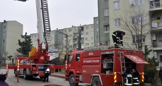 Bursa'da yangında faciadan dönüldü: 9 kişi mahsur kaldı