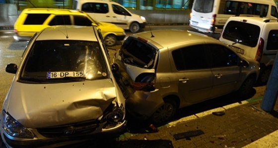 Bursa’da zincirleme kaza kamerada