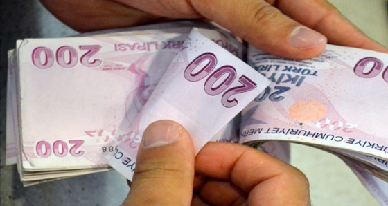 Bütçe Ekim'de 7 milyar lira fazla verdi