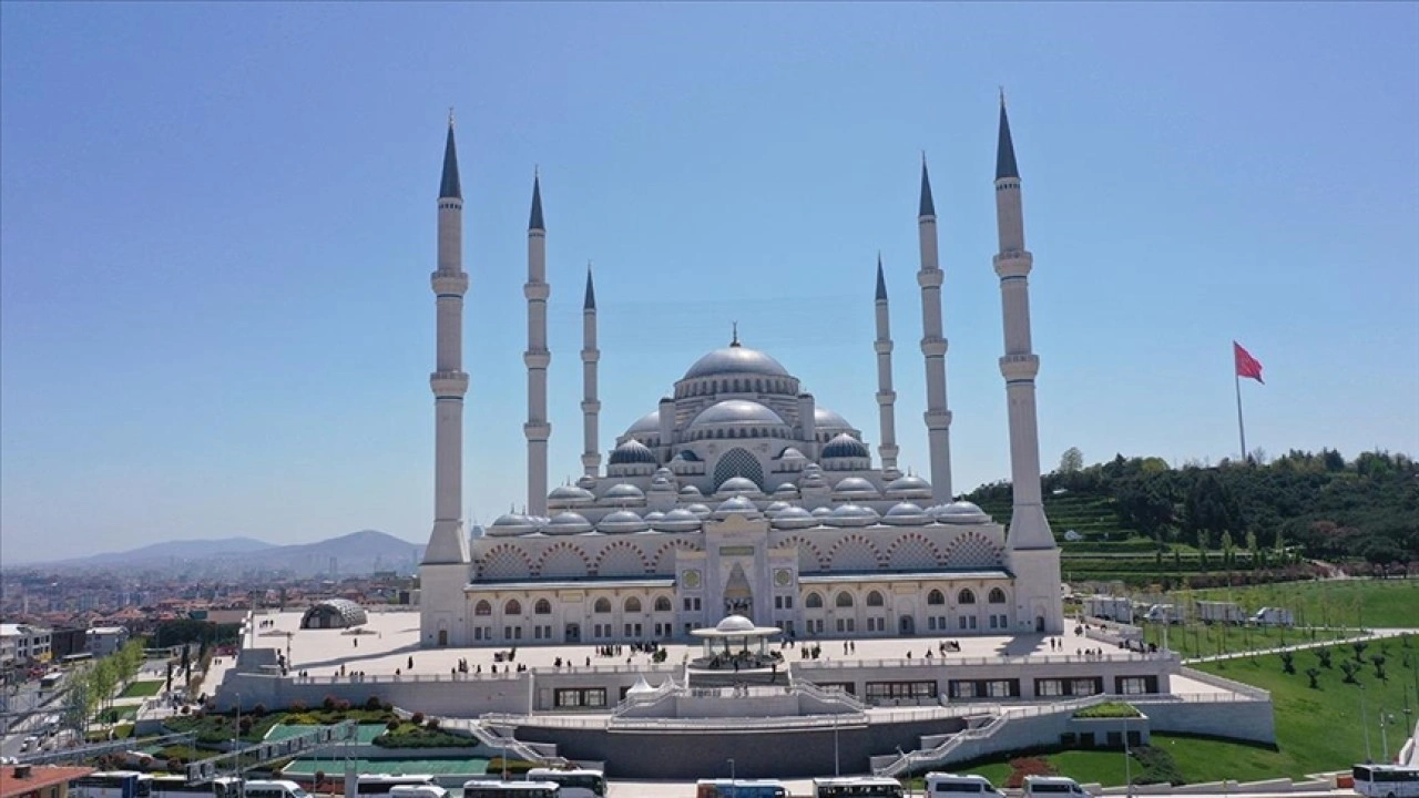 Büyük Çamlıca Camisi'nde 11 Ocak'ta "Tevhid ve Nübüvvet Sempozyumu" düzenlenecek