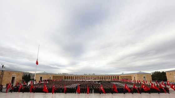 Büyük Önder Atatürk devlet töreniyle anıldı