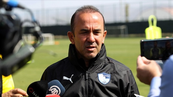 Büyükşehir Belediye Erzurumspor, teknik direktör Mehmet Özdilek ile yollarını ayırdı