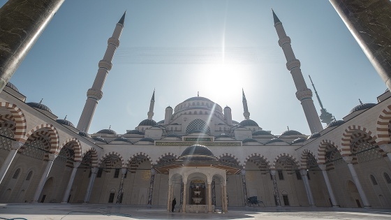 Çamlıca Camii&#39;nde ilk ezan yarın sabah okunacak