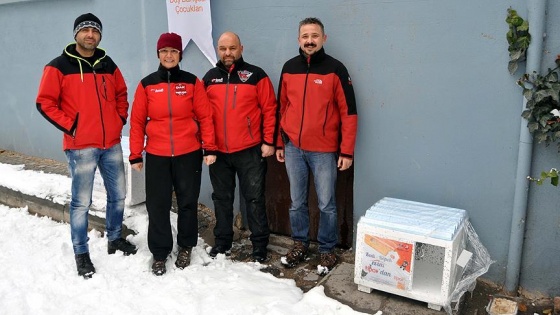 Can dostlarını 'ev'lendiriyorlar