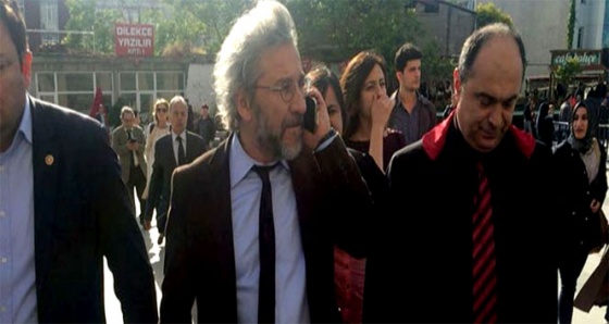 Can Dündar'a silahlı saldırı olayıyla ilgili yeni bilgilere ulaşıldı