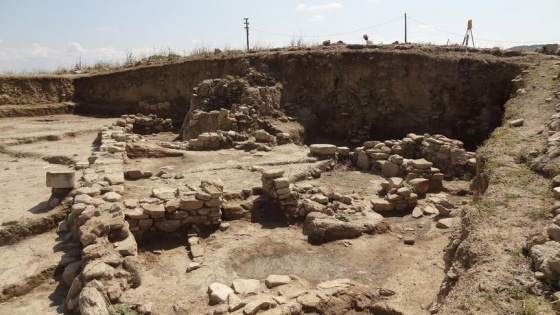 Çanakkale'de 2 bin 500 yıllık yayık kabı bulundu