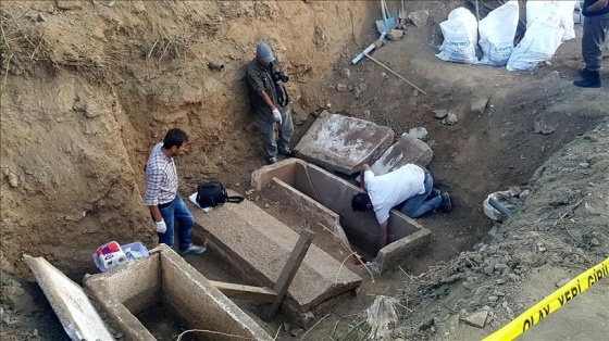 Çanakkale'de bulunan lahitten altın çıktı