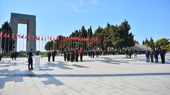 Çanakkale Şehitler Abidesi'nde tören