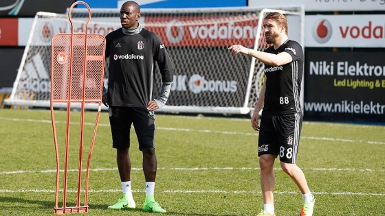 Caner ve Demba Ba'dan iyi haber