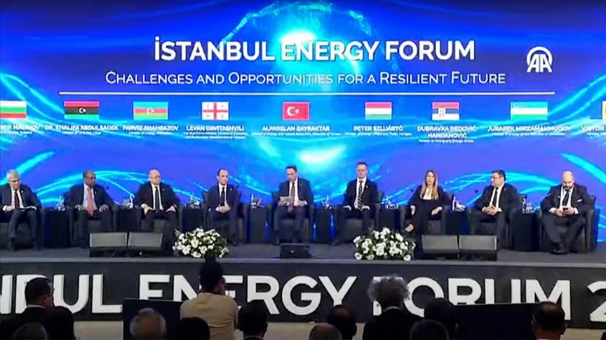 CANLI- İstanbul Energy Forum'da bakanlar oturumunda geleceğin enerji politikaları ele alınıyor