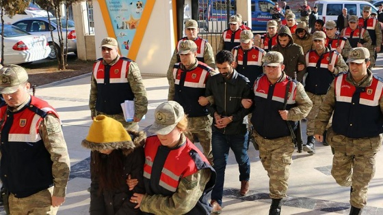 Canlı bomba saldırısı hazırlığındaki 3 terörist yakalandı