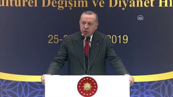 CANLI: Cumhurbaşkanı Erdoğan: Dini, hayattan tecrit eden dogmatik bir anlayışa itibar etmeyeceğiz