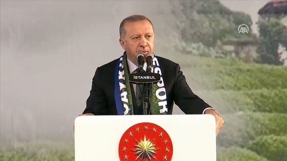 CANLI - Cumhurbaşkanı Erdoğan: Türkiye'nin ve Türk milletinin başını daima dik tutacağız