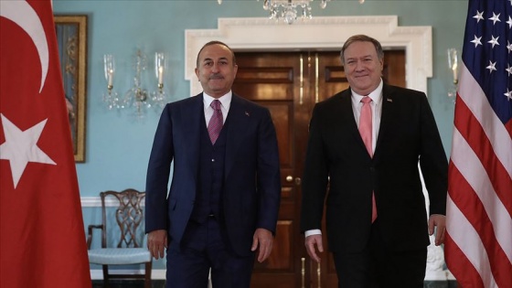 Çavuşoğlu ile Pompeo Kovid-19 ile mücedeleyi görüştü