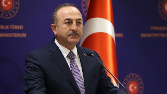 Çavuşoğlu'ndan AB'ye 'düzensiz göçmen krizi' mesajları