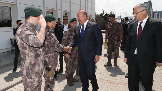 Çavuşoğlu'ndan Özel Harekat Şube Müdürlüğü'ne ziyaret