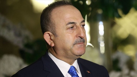 Çavuşoğlu'ndan Yunanistan Dışişleri Bakanı'na: İnsani konuları siyasete alet etmeyin