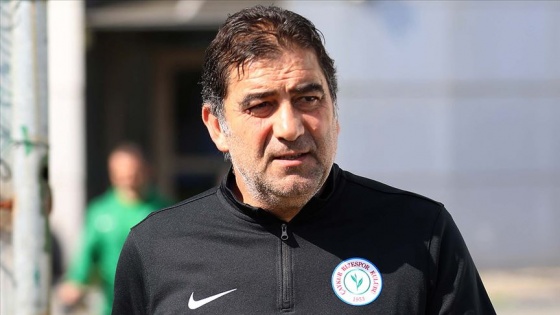 Çaykur Rizespor'da teknik direktör Ünal Karaman ile yollar ayrıldı