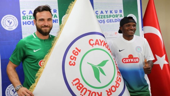 Çaykur Rizespor iki futbolcuyla imzaları attı