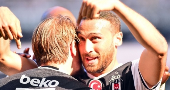 Cenk Tosun 24’te bıraktı